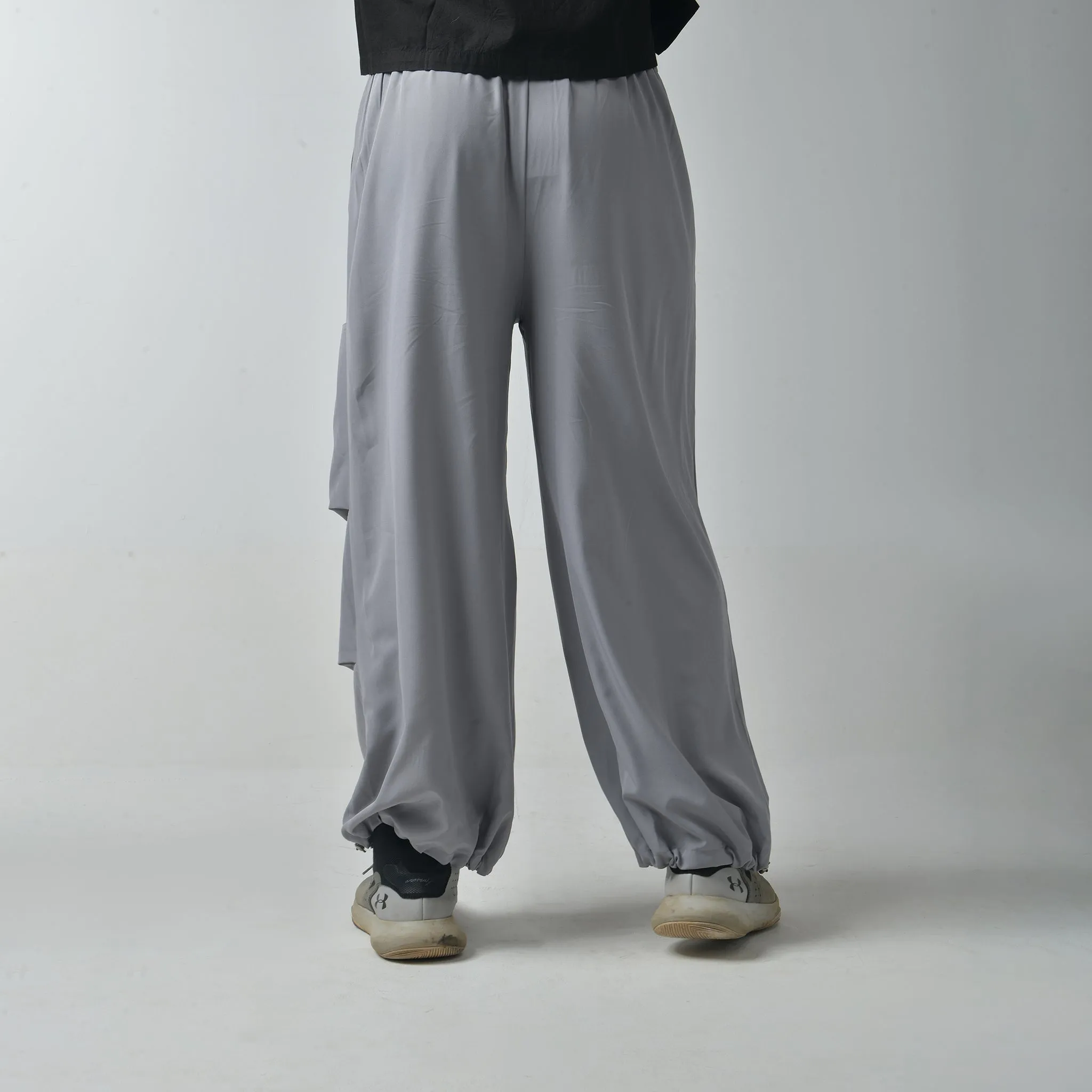 Mens Grey Air Toji Parachute Pants - Lightweight, Stylish Cargo Trousers for Ultimate Comfort and Versatility