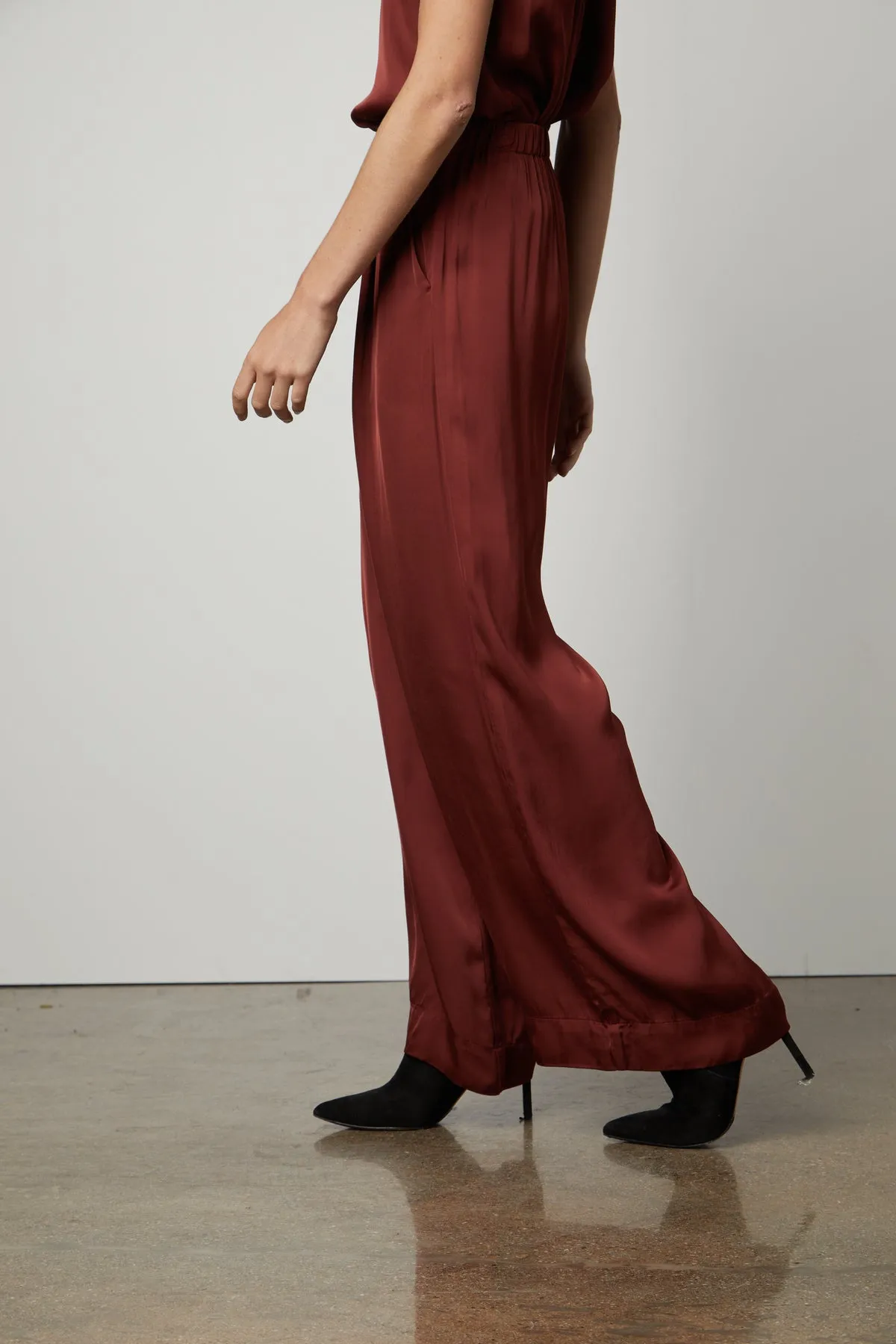 LIVI SATIN VISCOSE WIDE LEG PANT