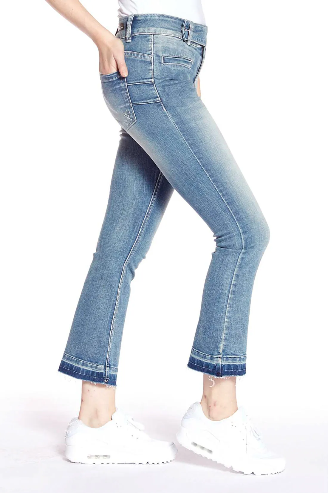 MIMI - Cropped Slim Flare Jean - Vintage Light Blue Wash